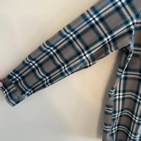 L.L. Bean Plaid Katahdin Performance Wool Blend Flannel Button Down Shirt Small - Picture 5 of 7